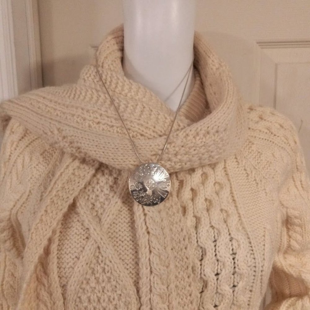 Mc Kennas 100% Pure Merino Wool Knitted Trim Hem Winter Scarf Cream Women's - Picture 9 of 9